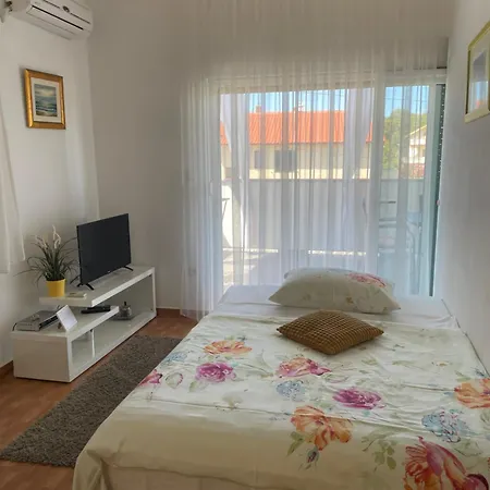 Apartment Markovic Rab Palit