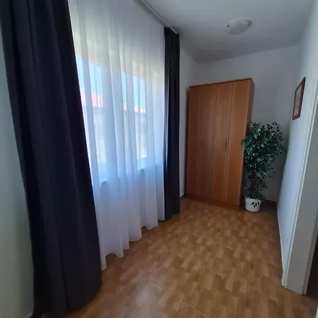Markovic Rab Apartmán *